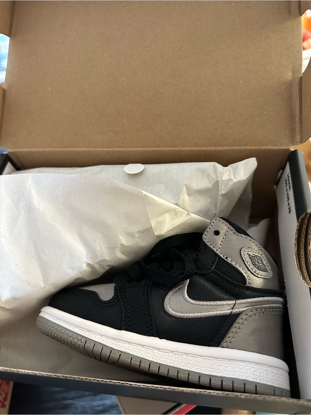 Jordan 1 Satin Shadow